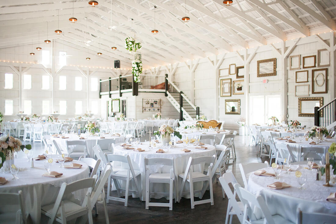 white barn at lucas farm wedding